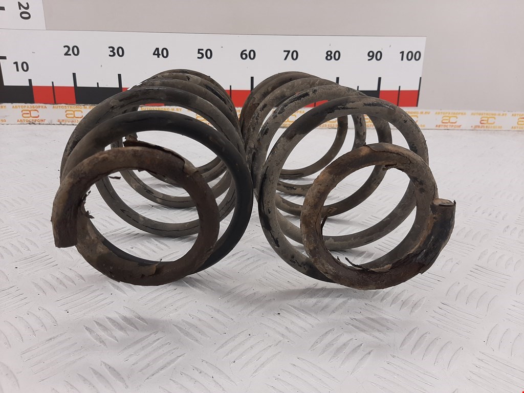 Пружина передняя левая/правая KIA Sorento 2002-2009