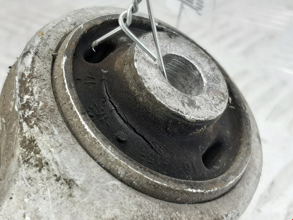 Рычаг передний правый AUDI A4 B5 1995-2001