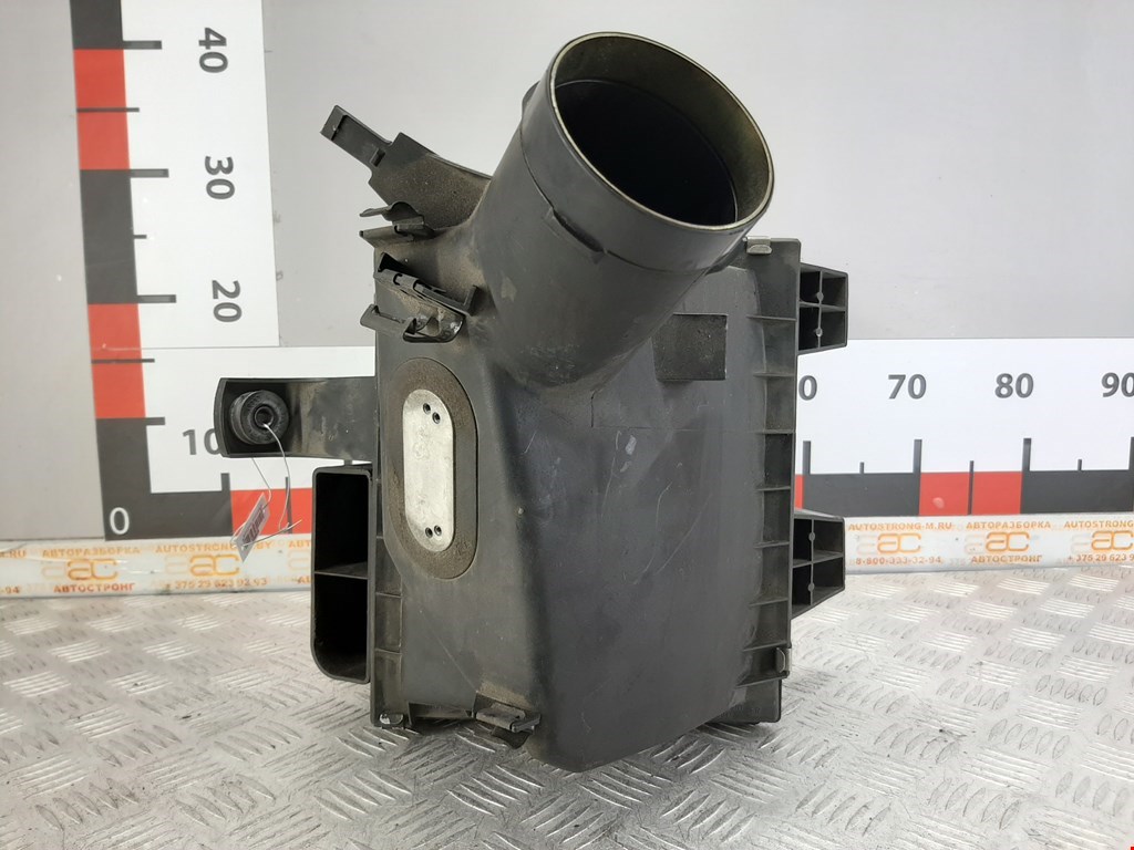 Корпус воздушного фильтра AUDI A4 B5 1995-2001