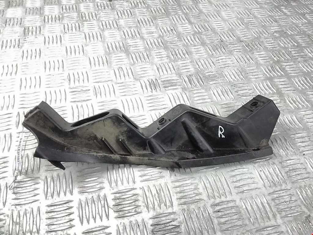 Кронштейн переднего бампера правый VOLKSWAGEN Passat B6 2005-2011