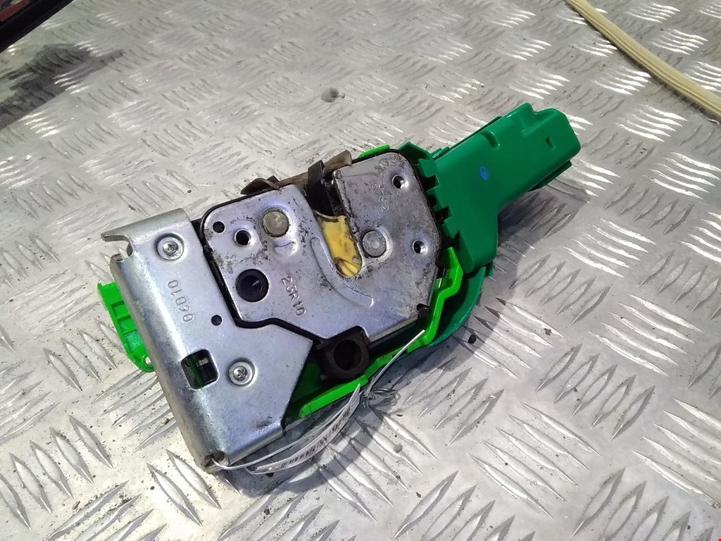 Замок двери передней правой ALFA ROMEO MiTo 2008-2018