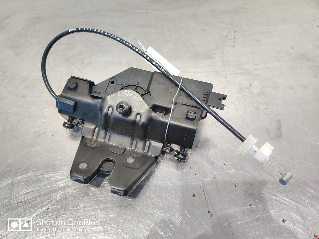 Замок багажника (крышки двери) BMW 3er E90/E91 2005-2012