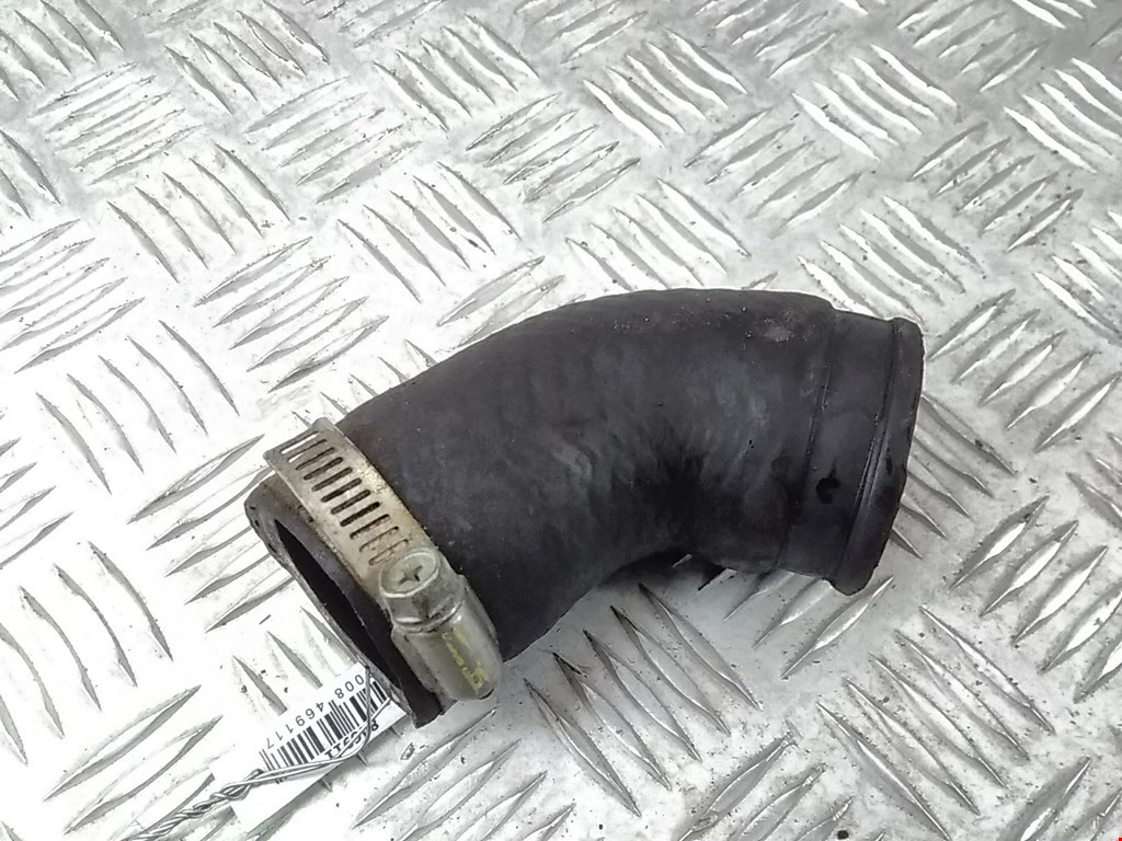 Патрубок интеркулера TOYOTA Yaris 1999-2005