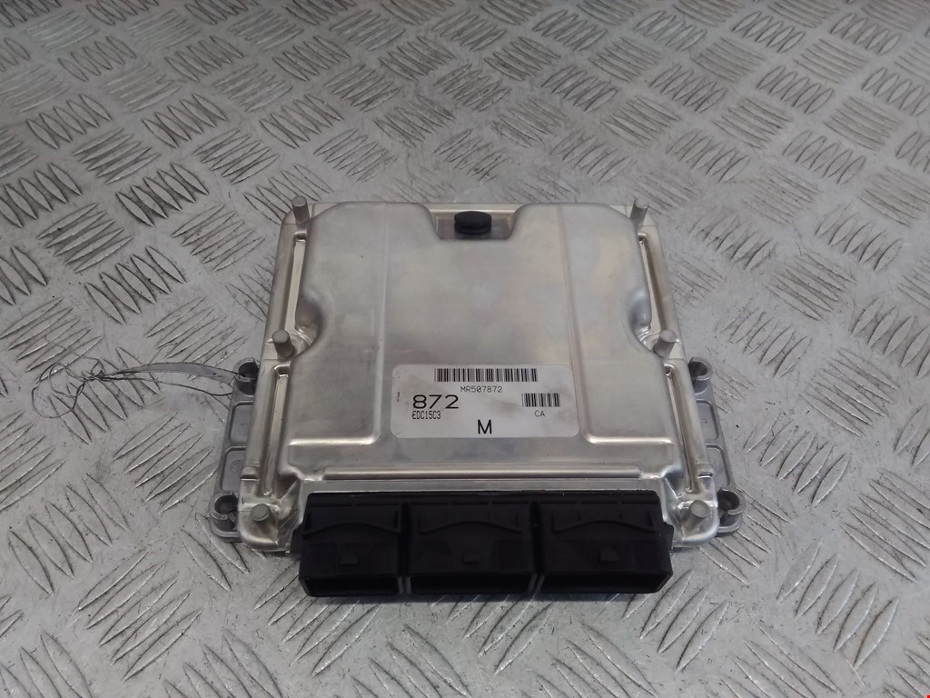 Блок управления двигателя (ЭБУ) MITSUBISHI Space Star 1999-2006