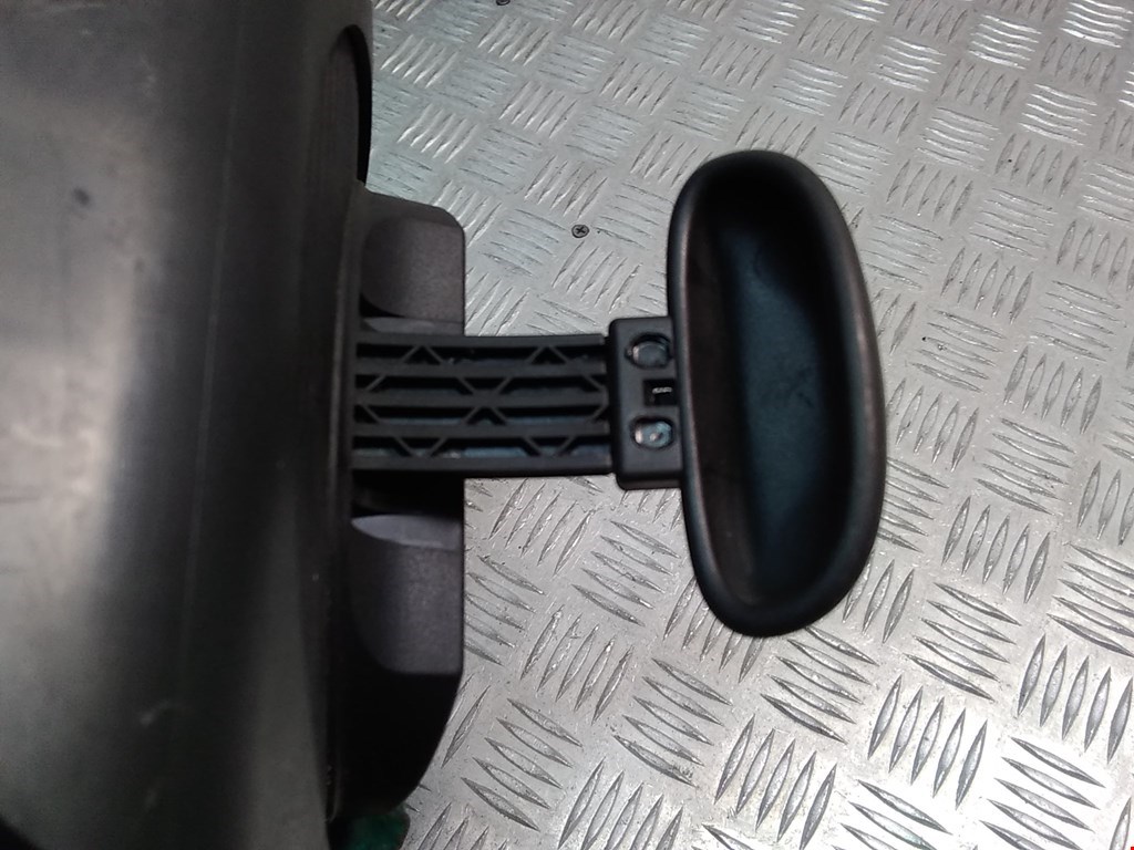 Кожух рулевой колонки CHRYSLER 300 C 2004-2010