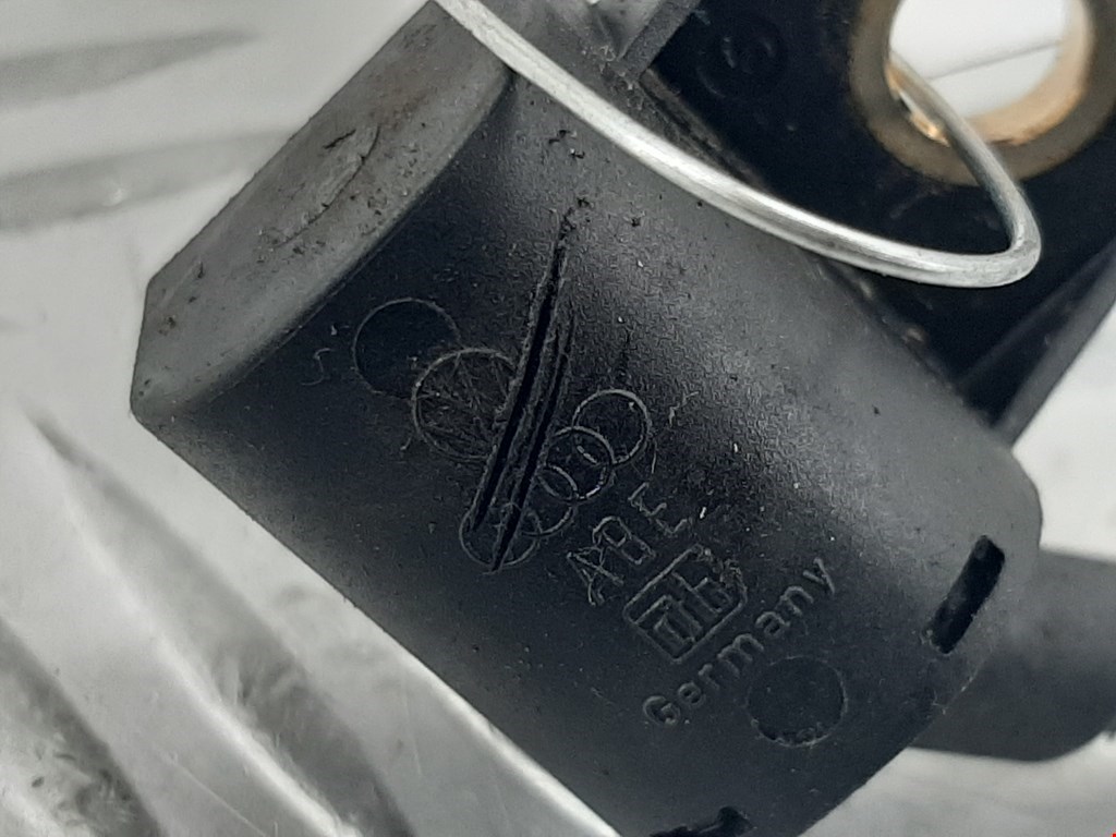 Датчик положения распредвала VOLKSWAGEN Golf V 2003-2009