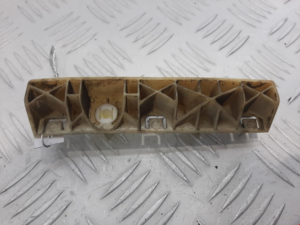 Кронштейн заднего бампера левый правый INFINITI QX56/QX80 2004-2010