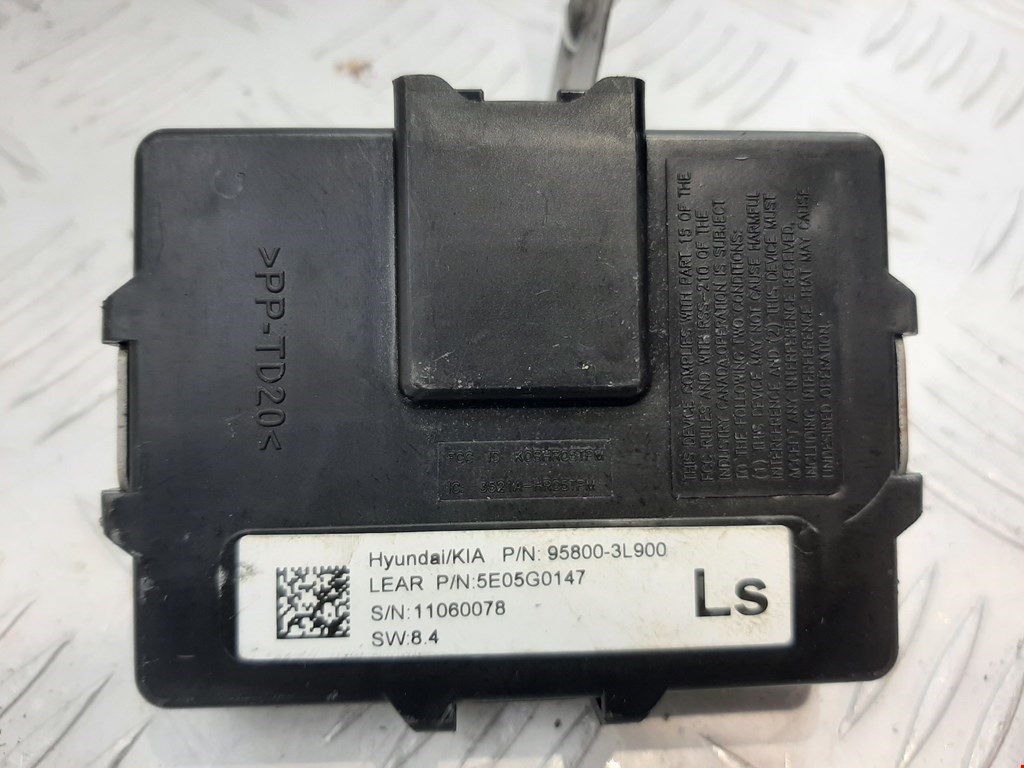 Блок контроля давления в шинах (RDC) Hyundai Santa Fe 2 (CM) (2005-2012)