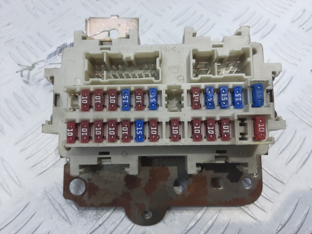 Блок предохранителей Nissan Pathfinder (R51) (2004-2014)