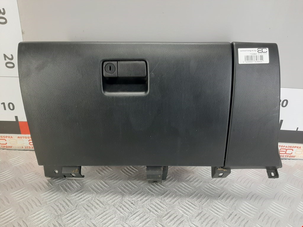 Бардачок INFINITI G G35 V35 2002-2007