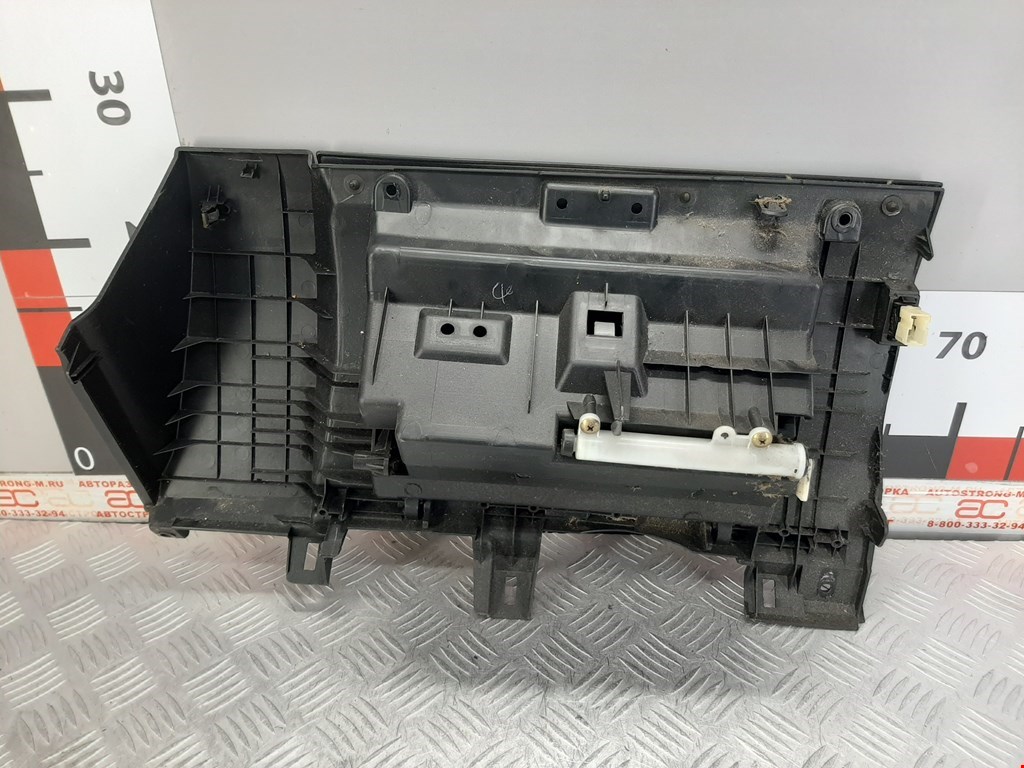 Бардачок INFINITI G G35 V35 2002-2007