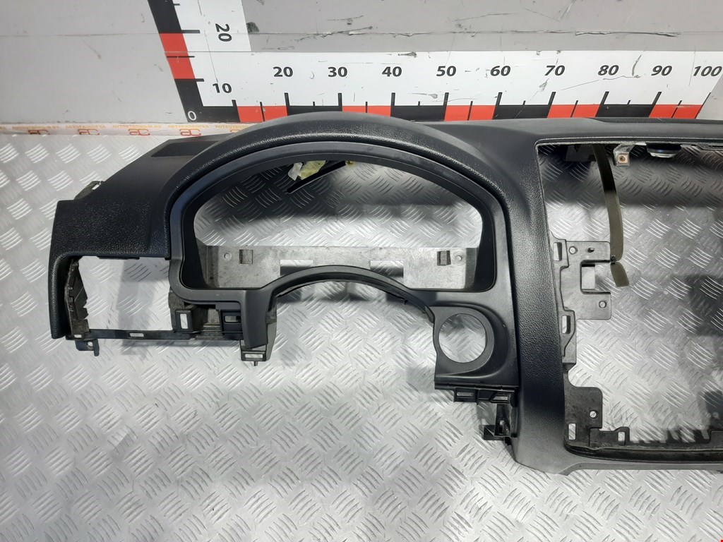 Торпедо NISSAN Armada 2003-2016