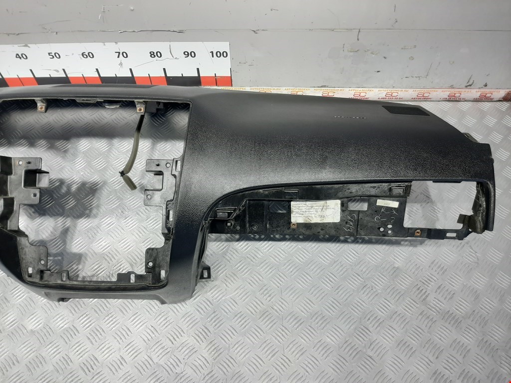 Торпедо NISSAN Armada 2003-2016