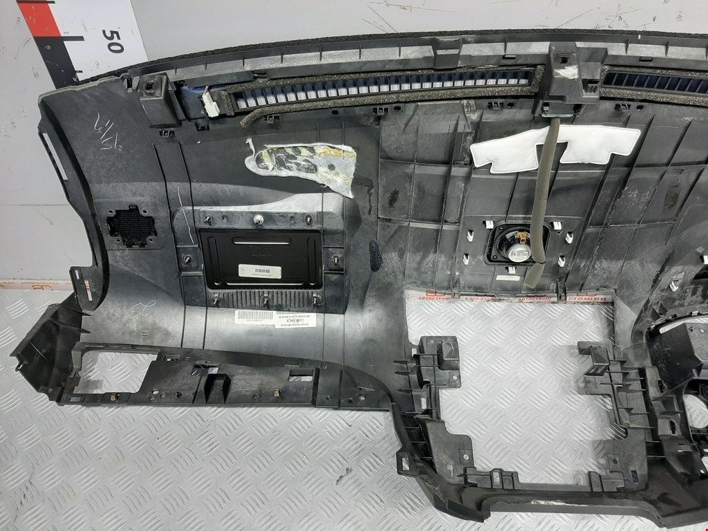 Торпедо NISSAN Armada 2003-2016