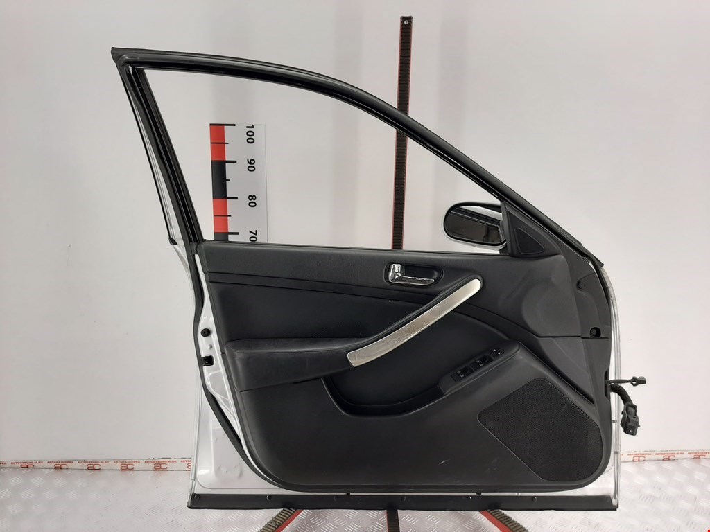 Дверь передняя левая INFINITI G G35 V35 2002-2007