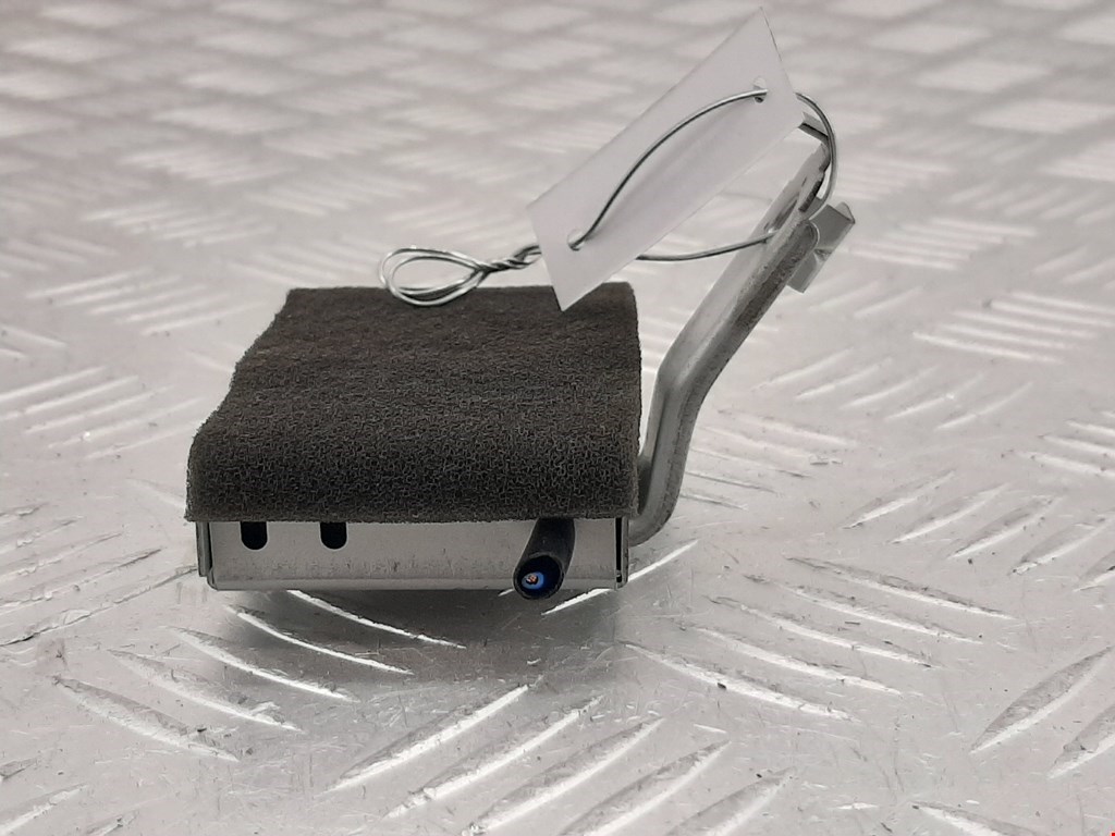 Усилитель антенны NISSAN Pathfinder R51M 2004-2014