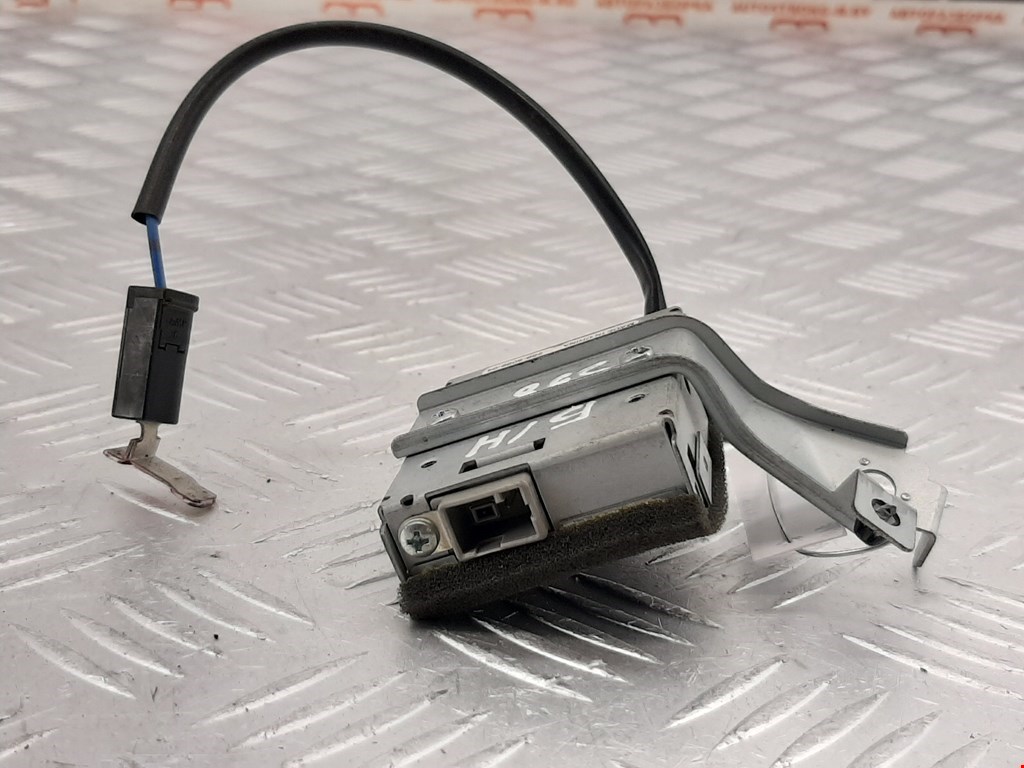 Усилитель антенны NISSAN Pathfinder R51M 2004-2014