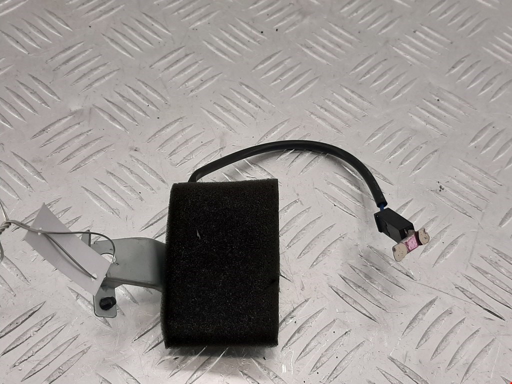 Усилитель антенны NISSAN Pathfinder R51M 2004-2014