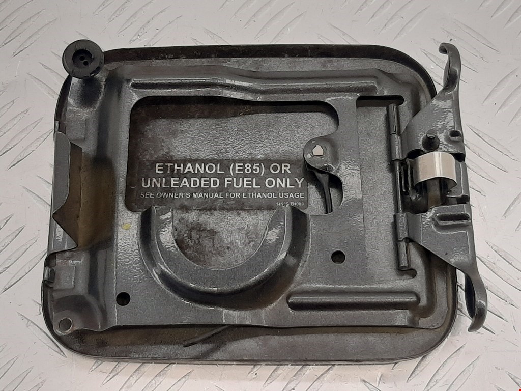 Лючок бензобака NISSAN Armada 2003-2016