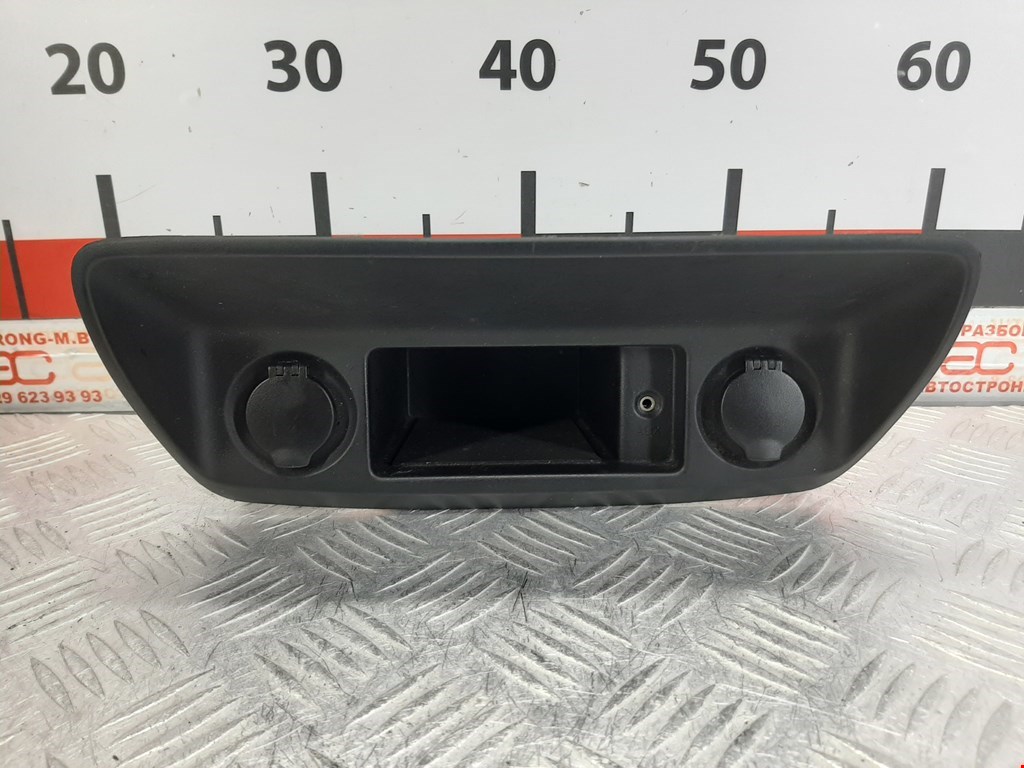 Бардачок NISSAN Armada 2003-2016