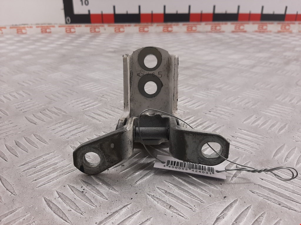 Петля двери задней левой Nissan Pathfinder (R51) (2004-2014)