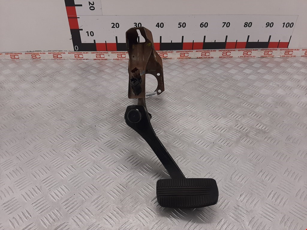 Педаль тормоза NISSAN Armada 2003-2016