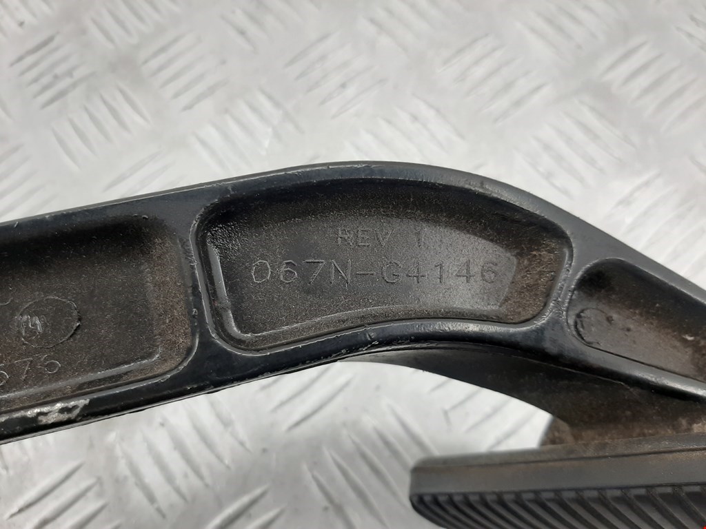 Педаль тормоза NISSAN Armada 2003-2016