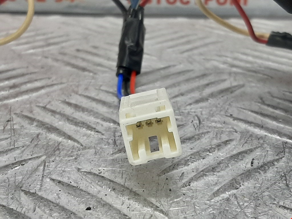 Плафон салонный (салона фонарь) NISSAN Armada 2003-2016