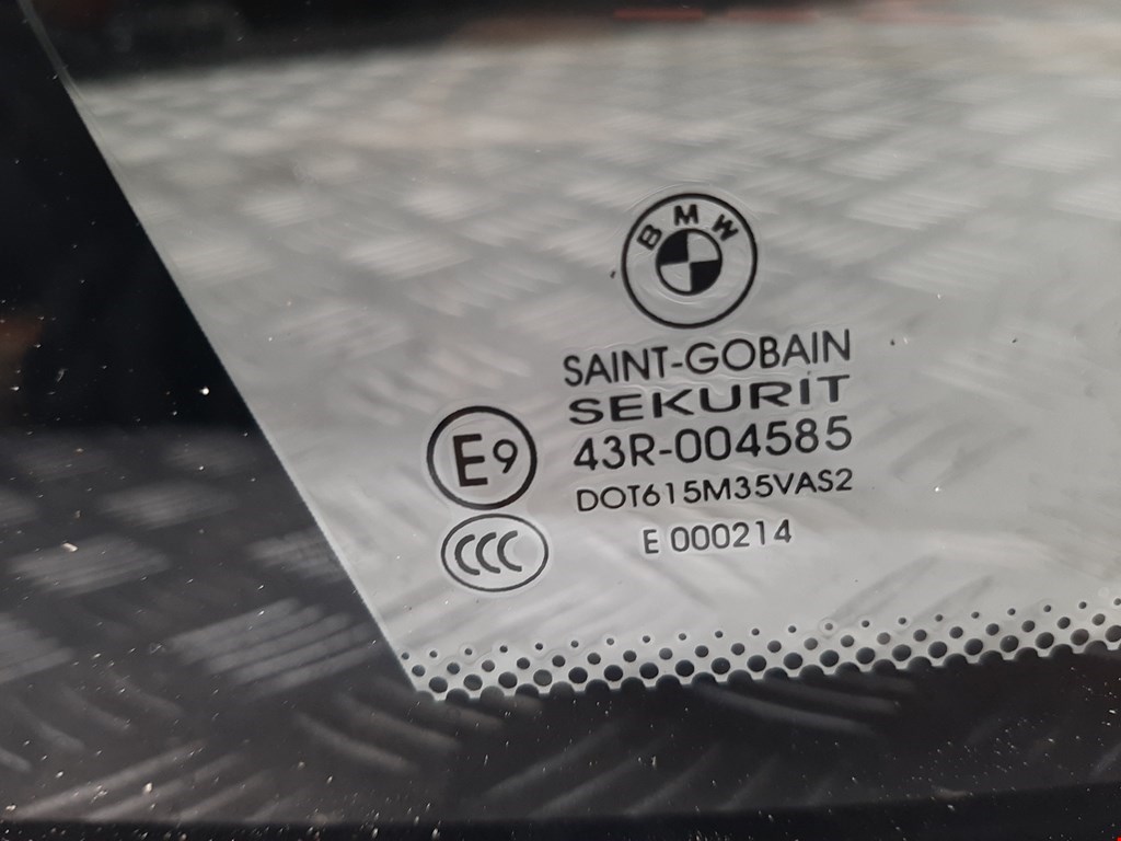 Стекло кузовное глухое левое BMW X5 E70 2007-2013