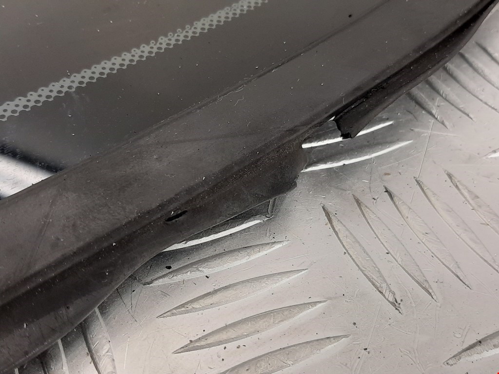 Стекло кузовное глухое правое BMW X5 E70 2007-2013