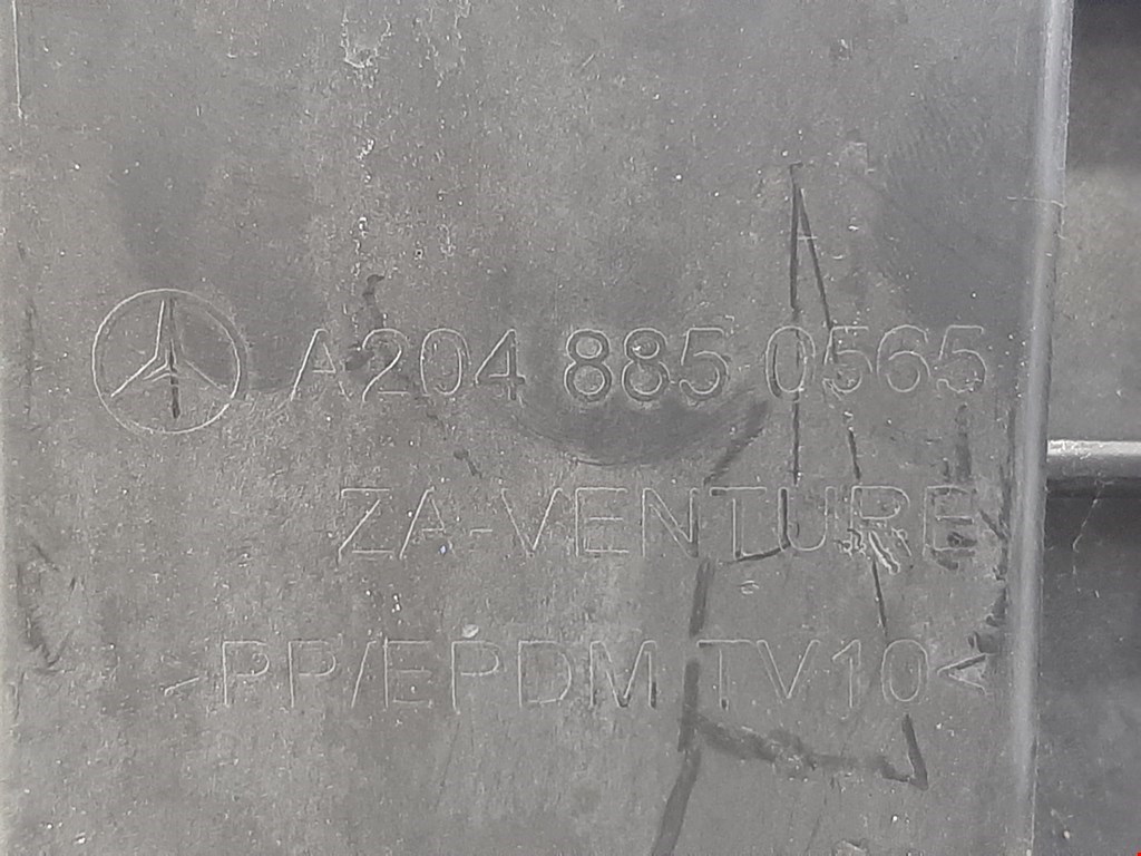 Кронштейн заднего бампера центральный MERCEDES-BENZ C-Class C-klasse W204 2007-2015