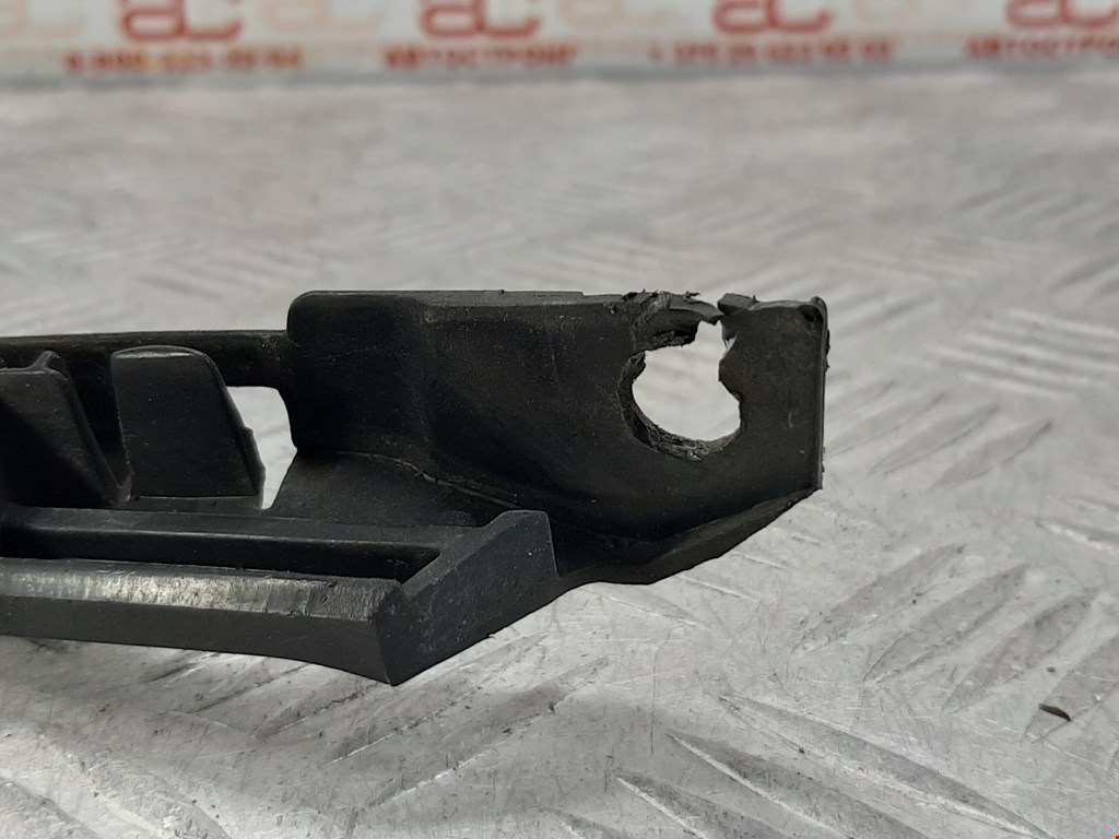 Кронштейн заднего бампера левый правый MERCEDES-BENZ C-Class C-klasse W204 2007-2015