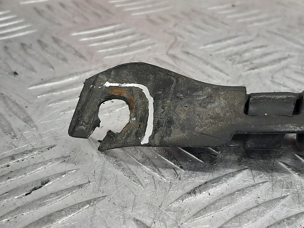 Кронштейн заднего бампера левый правый MERCEDES-BENZ C-Class C-klasse W204 2007-2015