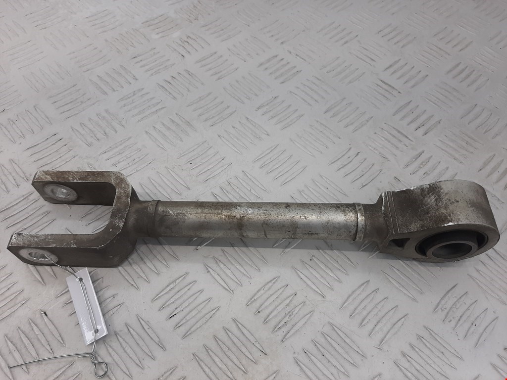 Рычаг задний правый INFINITI QX56/QX80 2004-2010