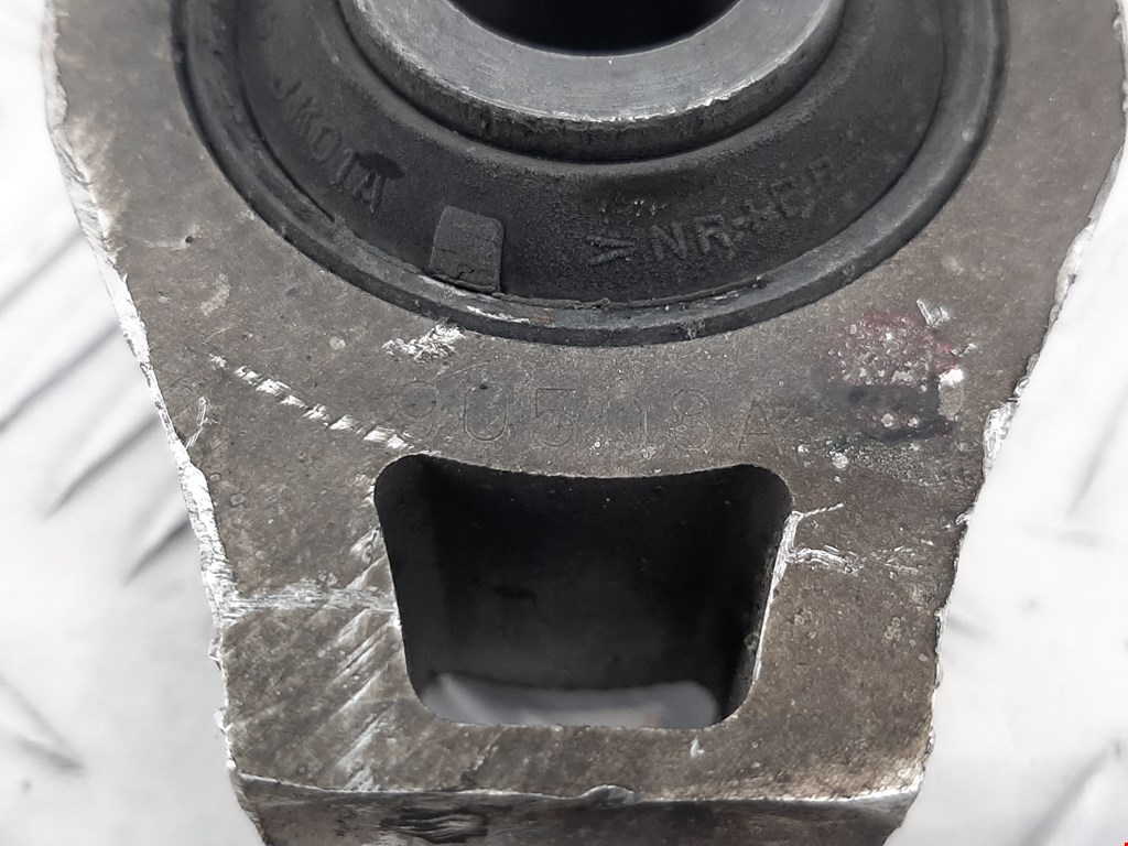 Рычаг задний правый INFINITI QX56/QX80 2004-2010