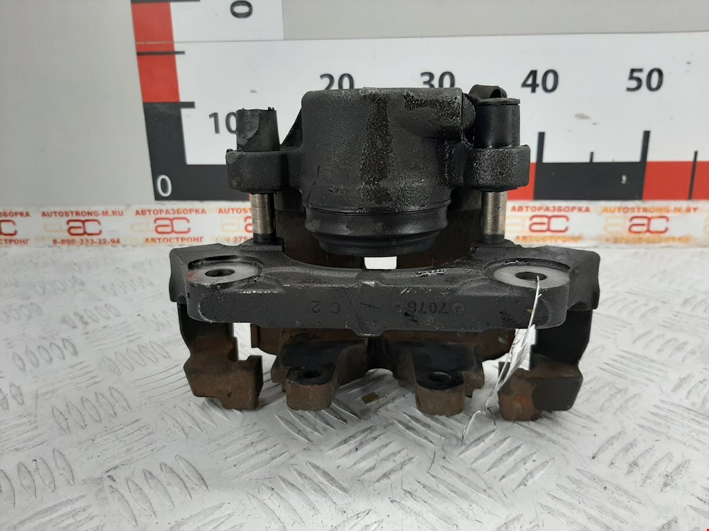 Суппорт передний левый BMW X5 E70 2007-2013