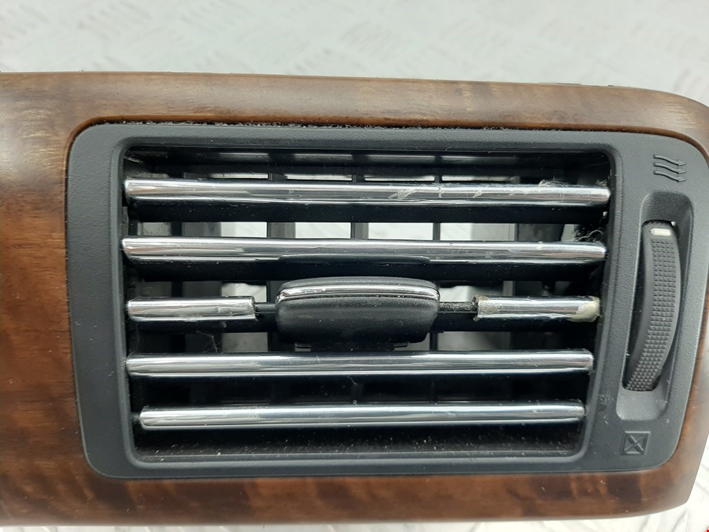 Дефлектор воздушный NISSAN Armada 2003-2016