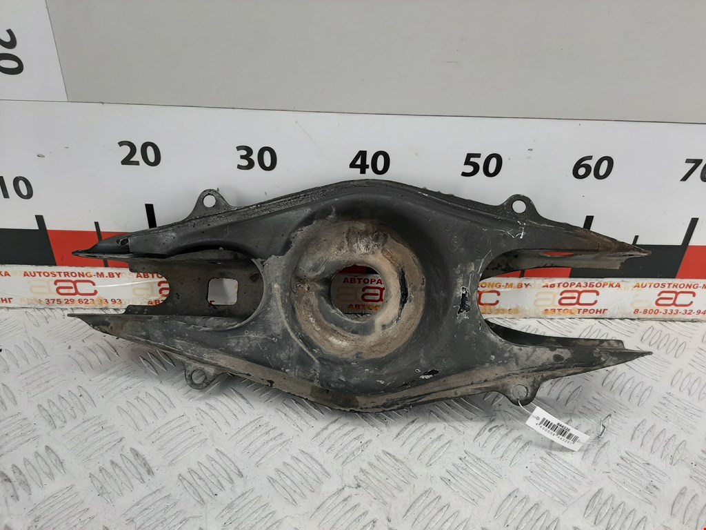 Рычаг задний правый MERCEDES-BENZ C-Class C-klasse W204 2007-2015