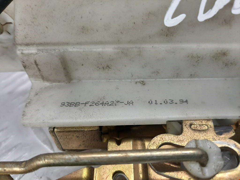 Замок двери задней левой FORD Mondeo I 1993-1996