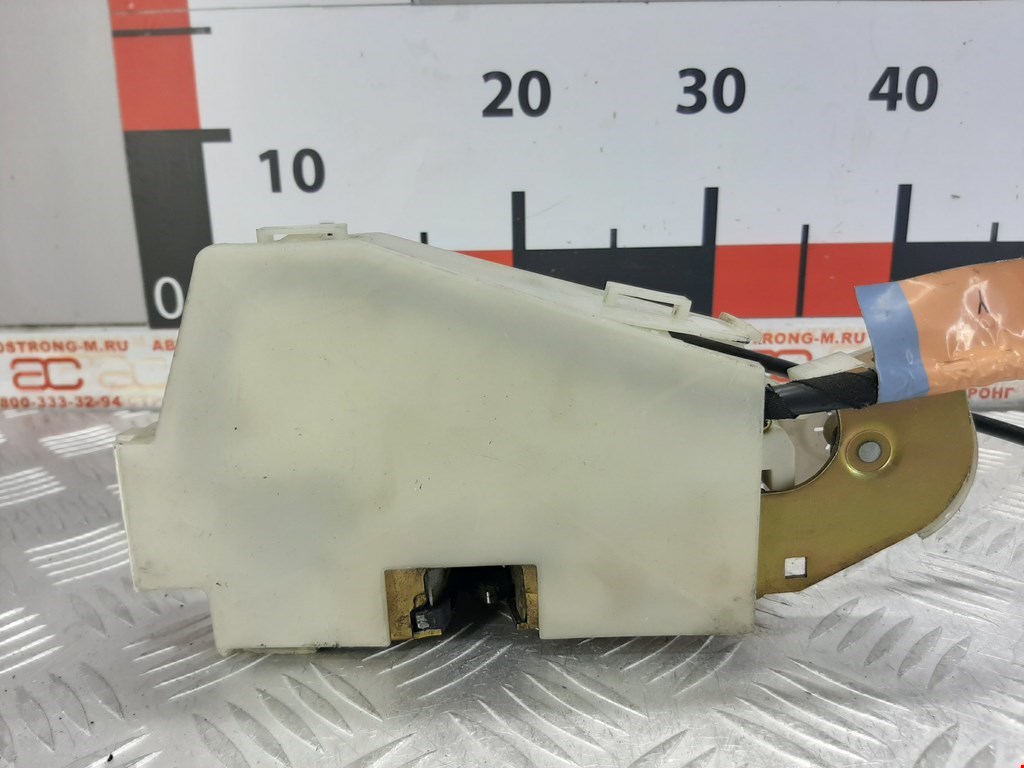 Замок двери задней левой FORD Mondeo I 1993-1996