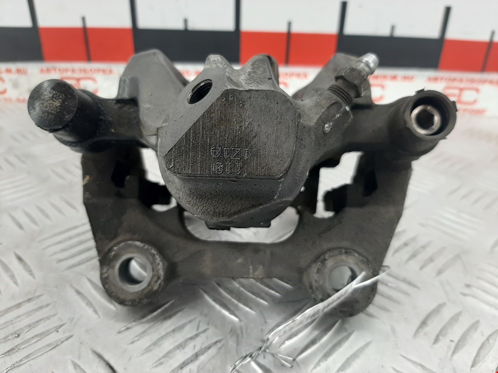 Суппорт задний левый MERCEDES-BENZ C-Class C-klasse W204 2007-2015