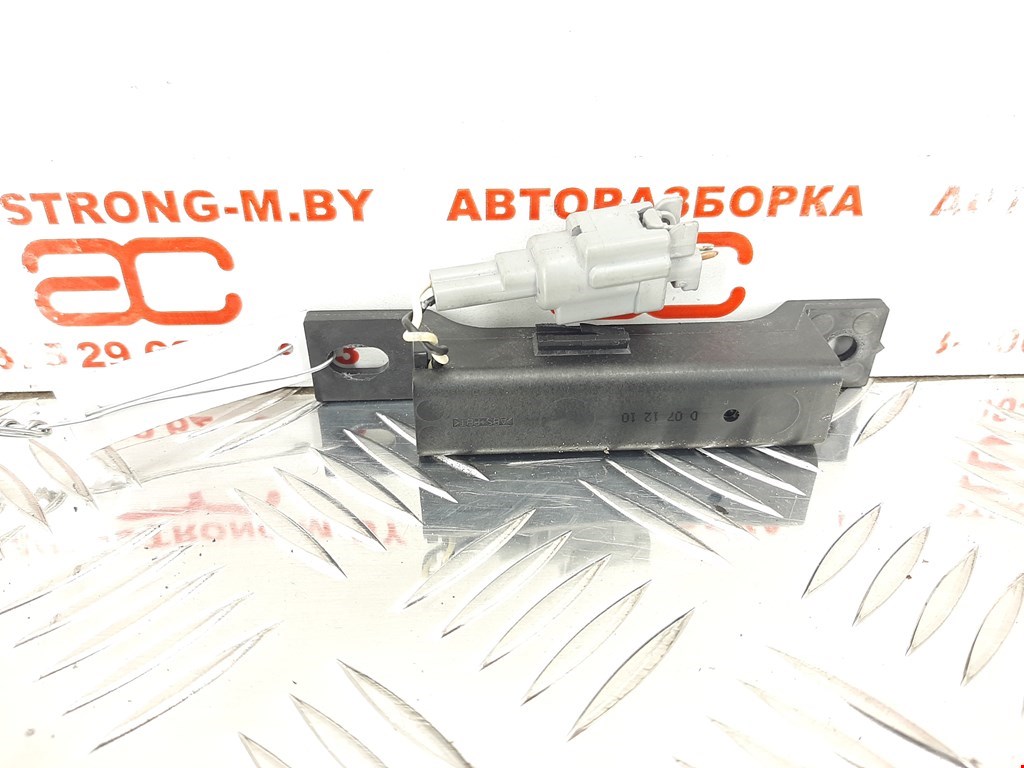 Усилитель антенны NISSAN Pathfinder R51M 2004-2014