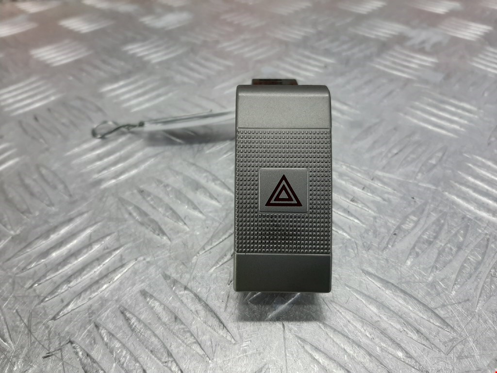 Кнопка аварийной сигнализации (аварийки) KIA Carnival I 1999-2005