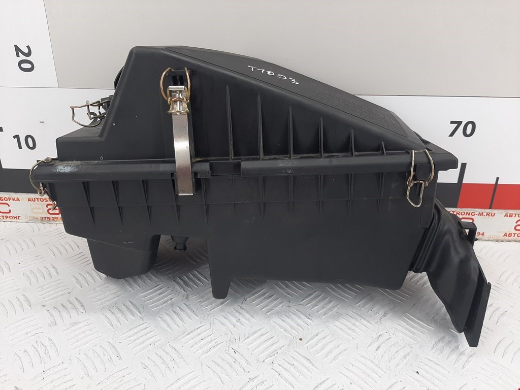 Корпус воздушного фильтра FORD Mondeo I 1993-1996