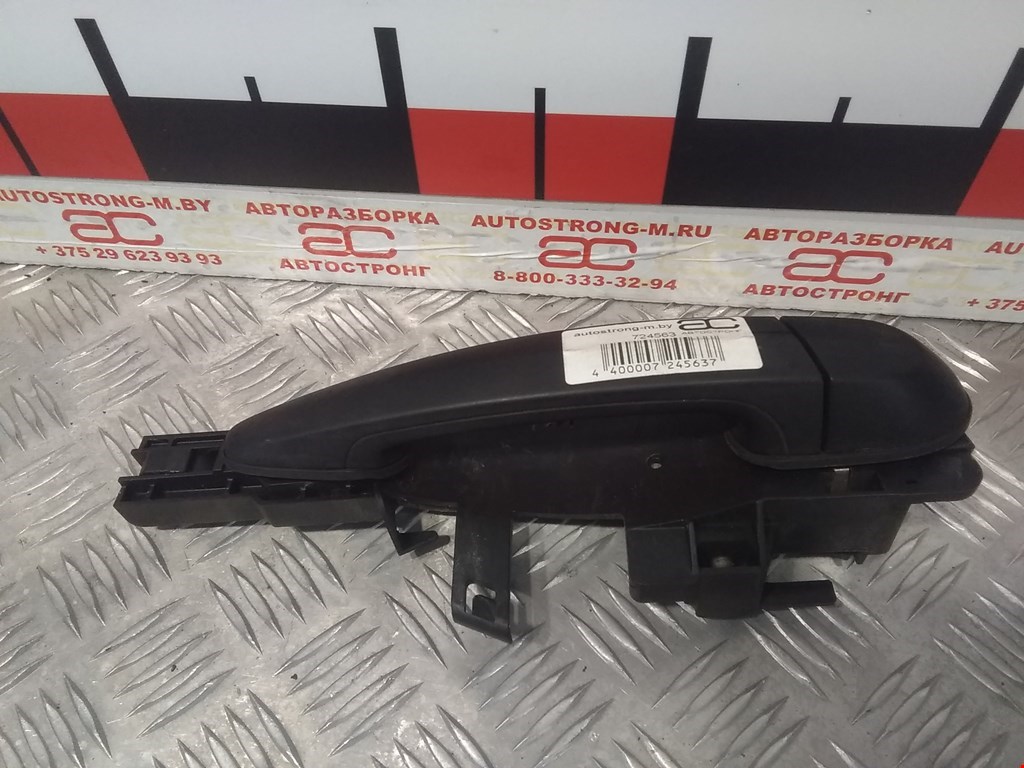 Ручка двери передней наружная правая BMW 1er E81\E87 2004-2011