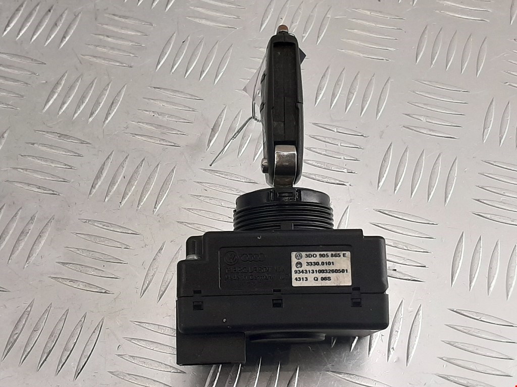 Замок зажигания VOLKSWAGEN Touareg 2002-2010