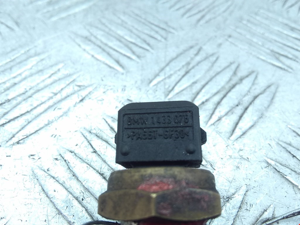 Датчик температуры (охлаждающей жидкости) BMW 5er 5 серия E60/E61 2003-2010