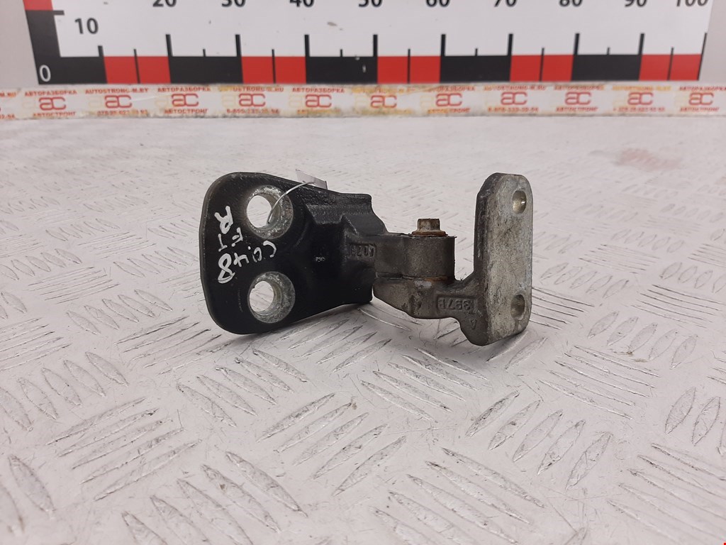 Петля двери передней правой Land Rover Discovery 3 (2004-2009)