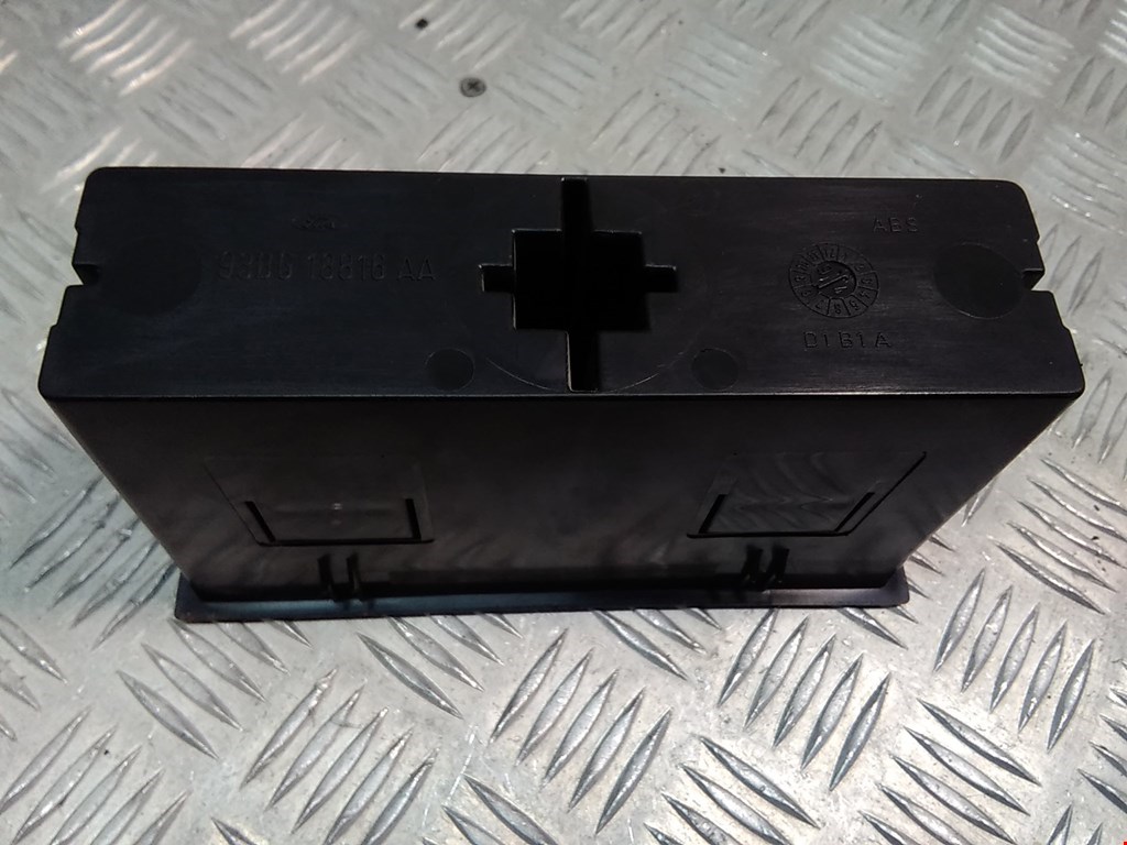 Бардачок FORD Mondeo I 1993-1996