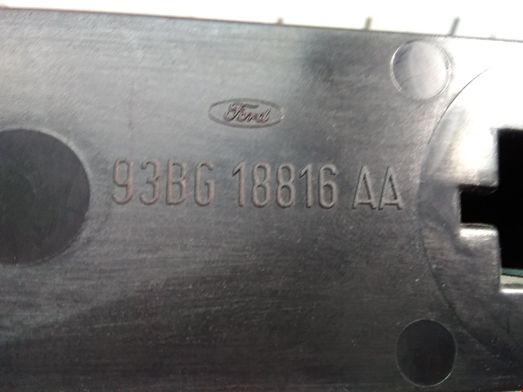 Бардачок FORD Mondeo I 1993-1996